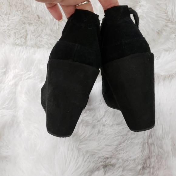 Very Volatile Vintage Y2K Rockabilly Poka Dot Black Wedges - Picture 3 of 8